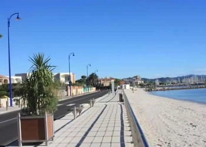 Port : T2 Avec Loggia, Wifi, Parking, Climatisation, 4 Pers., Proche Plaisance - Fr-1-335-164 Hyères